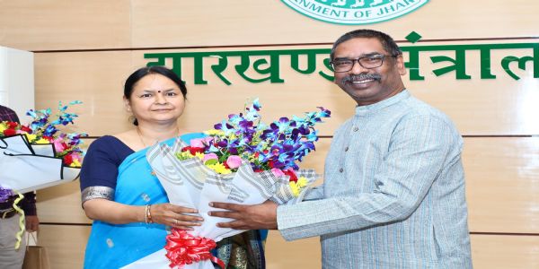 मुख्यमंत्री ने निवर्तमान मुख्य सचिव अलका तिवारी को दी भावभीनी विदाई