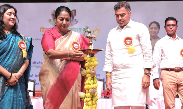 एनडीएमसी के ‘विकास भी, विरासत भी’ अभियान का शुभारंभ करते मुख्यमंत्री रेखा गुप्ता