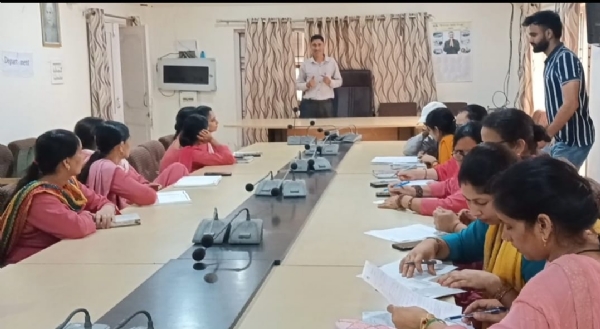 इस अभियान के तहत वीरवार को यहां खंड विकास अधिकारी कार्यालय के हॉल में तीन दिवसीय प्रशिक्षण कार्यक्रम आरंभ हुआ