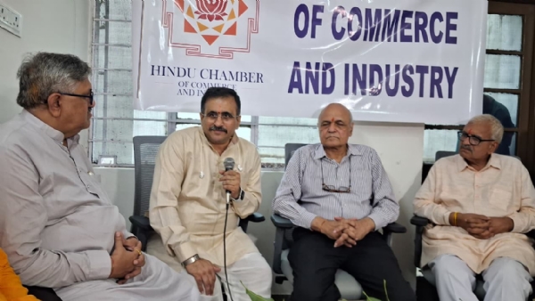 श्रम को सामाजिक प्रतिष्ठा मिले तो भारत विश्व गुरु बनेगा- मुकुल कानिटकर