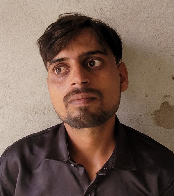 फोटो - जहर खुरानी का शिकार युवक
