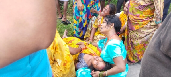 रोते बिलखते परिजन