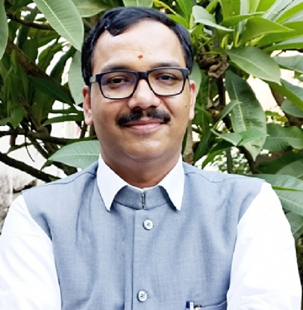 डॉ मयंक चतुर्वेदी