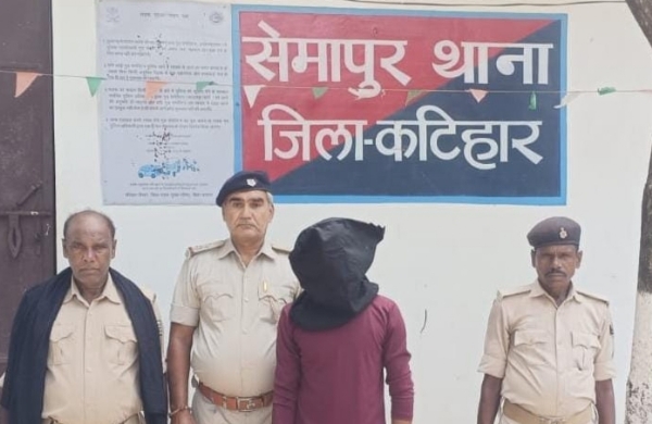 पुलिस के गिरफ्त में आरोपी