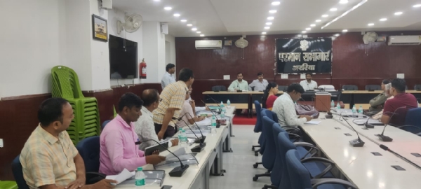 अररिया फोटो:आत्मा शासी परिषद की बैठक में डीएम और अन्य अधिकारी