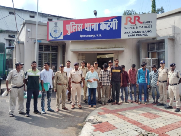 हिंदूस्तान पेट्रोलियम गैस के गोदाम से 160 एलपीजी सिलेंडर चोरी करने वाले गिरोह के सदस्य गिरफ्तार