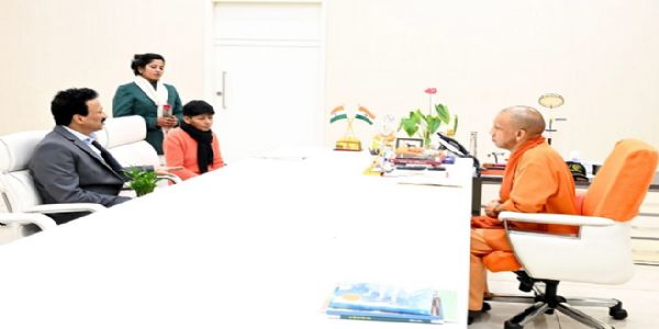 (संशाेधित) मुख्यमंत्री योगी से मिलने के बाद मेजर की बीमार बेटी को 24 घंटे के भीतर मिला अपने मकान पर कब्जा