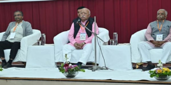 सबको अपना मानना ही समरसता का पहला कदम है : भागवत