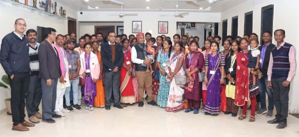 वनमंत्री केदार कश्यप से पंच-सरपंचाें ने मुलाकात की