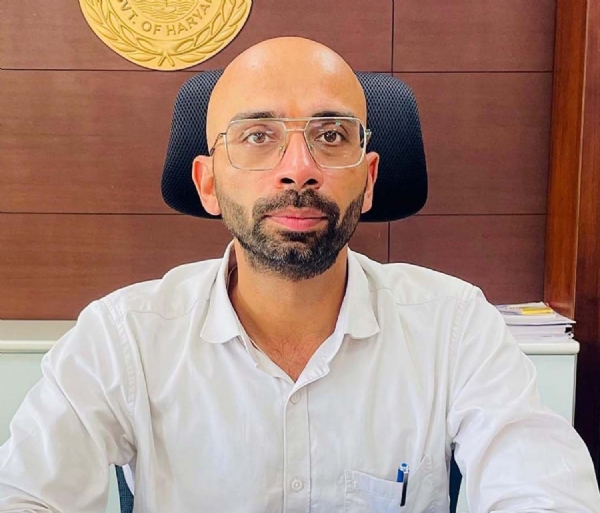 एडीसी सोनू भट्ट।