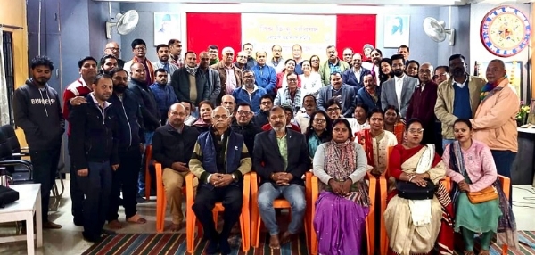 असमः विहिप गुवाहाटी महानगर समिति की अर्द्धवार्षिक जिला योजना बैठक में उपस्थित पदाधिकारी एवं सदस्य