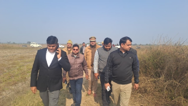 वन विभाग के अधिकारी