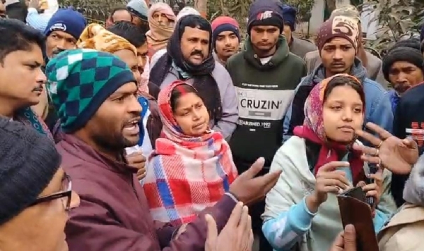 आपस में उलझते लोग