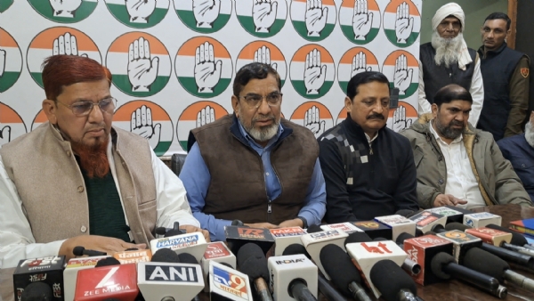 कांग्रेस विधायकों और नेताओं ने ऐलान किया