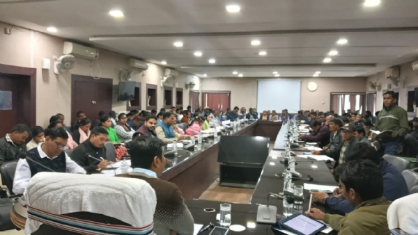 कोरबा : सीईओ ने प्रधानमंत्री आवास योजना ग्रामीण में शून्य प्रगति पर 09 कर्मचारियों के वेतन आहरण रोकने के दिए निर्देश कोरबा : सीईओ ने प्रधानमंत्री आवास योजना ग्रामीण में शून्य प्रगति पर 09 कर्मचारियों के वेतन आहरण रोकने के दिए निर्देश