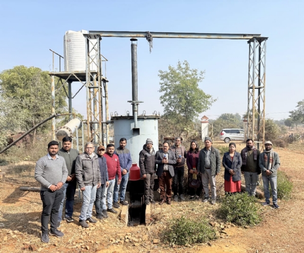 स्वदेशी भाप आसवन इकाई