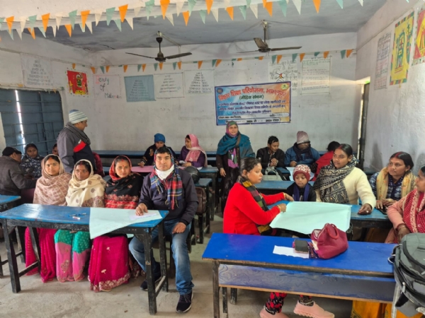 प्रशिक्षण देते प्रशिक्षक प्रशिक्षण देते प्रशिक्षक