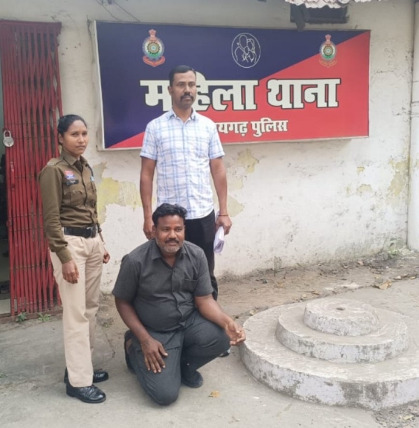 पुलिस के गिरफ्त में आरोपी