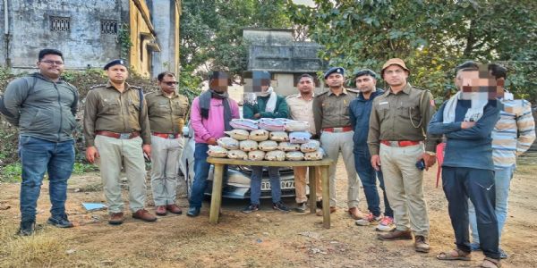 भारी मात्रा में गांजे के साथ दो गिरफ्तार