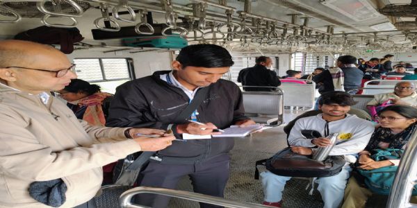 खड़गपुर रेल मंडल ने चलाया सघन टिकट चेकिंग अभियान