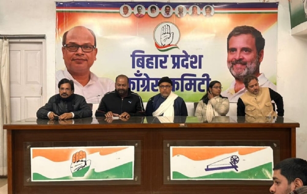 राष्ट्रपिता महात्मा गांधी के प्रति सम्मान के लिए यूपीए सरकार ने लाया था मनरेगा योजना : रौशन सिंह राष्ट्रपिता महात्मा गांधी के प्रति सम्मान के लिए यूपीए सरकार ने लाया था मनरेगा योजना : रौशन सिंह