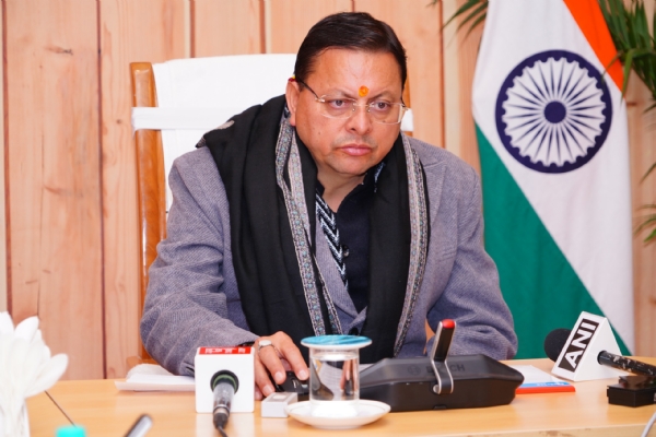 मुख्यमंत्री राजस्व विभाग से संबंधित वेब पोर्टलों का शुभारंभ करते। मुख्यमंत्री राजस्व विभाग से संबंधित वेब पोर्टलों का शुभारंभ करते।