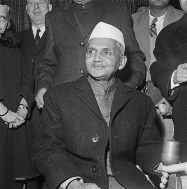 भारत के दूसरे प्रधानमंत्री लालबहादुर शास्त्री (फोटोः फाइल)