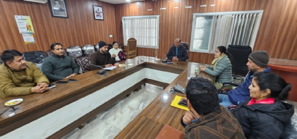 स्वच्छता समिति कूड़ा निस्तारण पर  सख़्त, अनुबंध निरस्त करने की चेतावनी