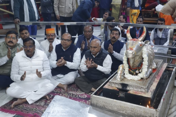 हेमन्त खंडेलवाल ने किए महाकाल दर्शन