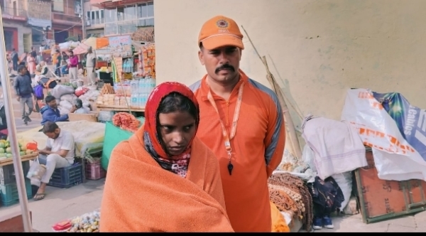 सुरक्षित निकाली गई श्रद्धालु महिला सुरक्षित निकाली गई श्रद्धालु महिला