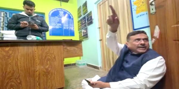 पुरुलिया से लौट रहे शुभेंदु अधिकारी के काफिले पर पथराव का आरोप, इलाके में भारी तनाव