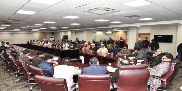 राणा ने अनुसूचित जनजाति अन्य पिछड़ा वर्ग के समुदायों की जमीनी चिंताओं की समीक्षा की