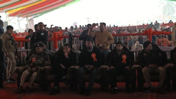 चम्पा देवी पार्क में गोरखपुर महोत्सव का भव्य आगाज़, संस्कृति-पर्यटन की अनूठी झलक* चम्पा देवी पार्क में गोरखपुर महोत्सव का भव्य आगाज़, संस्कृति-पर्यटन की अनूठी झलक*