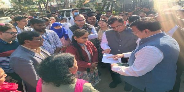 अधिकारियों ने लिया भागीरथपुरा क्षेत्र का जायजा