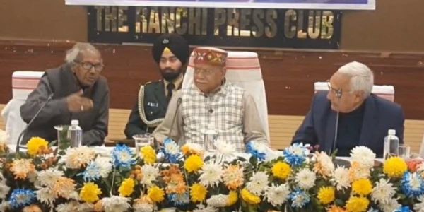 मीडिया लोकतंत्र का मजबूत स्तंभ : राज्यपाल