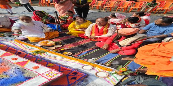 हुगली में स्वामी विवेकानंद की 163वीं जयंती पर विराट हिंदू सम्मेलन, साधु-संतों की रही विशेष उपस्थिति