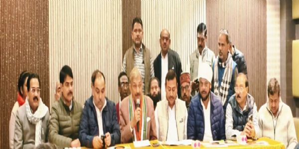 मनरेगा समाप्त कर मोदी सरकार ने राजनीति में काला अध्याय लिखा: प्रमोद तिवारी