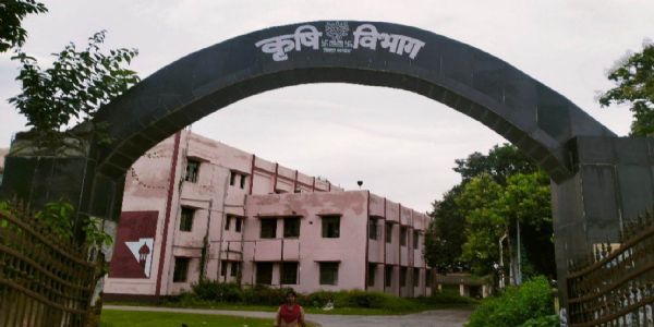 पलासी में खाद-बीज विक्रेताओं पर कड़ी कार्रवाई, अनियमितता मिलने पर लाइसेंस रद्द