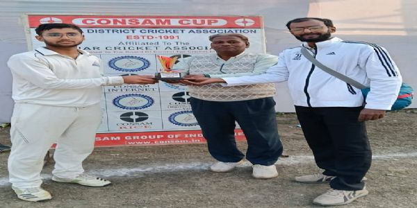 हर्ष के जुझारू प्रदर्शन से फारबिसगंज क्रिकेट एकेडमी की जीत, 3 विकेट से किया पराजित