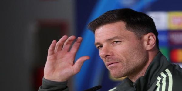 मुख्य कोच ज़ाबी अलोंसो