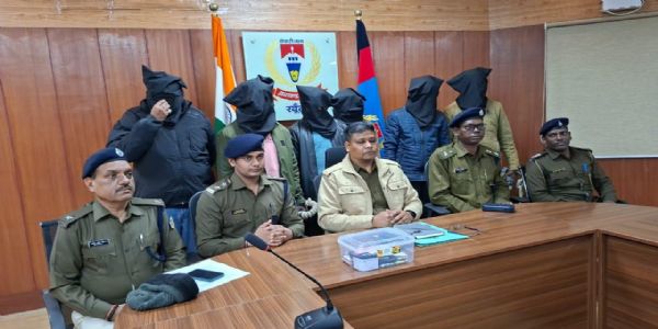 जमीन के कारण की गई थी पड़हा राजा सोमा मुंडा की हत्या, पालकोट राज परिवार के सदस्य सहित सात गिरफ्तार