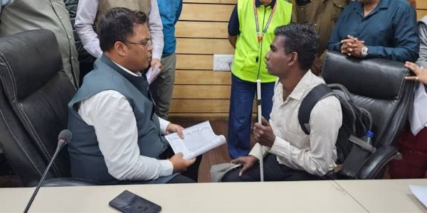 इंदौरः जनसुनवाई में नागरिकों को मिला त्वरित समाधान, किसी को मिली दुकान तो किसी को रोजगार