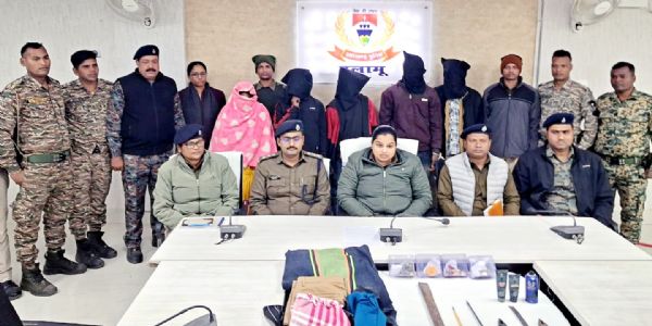 पलामू, गढवा और उतर प्रदेश में चोरी करने वाले पांच आरोपित गिरफ्तार