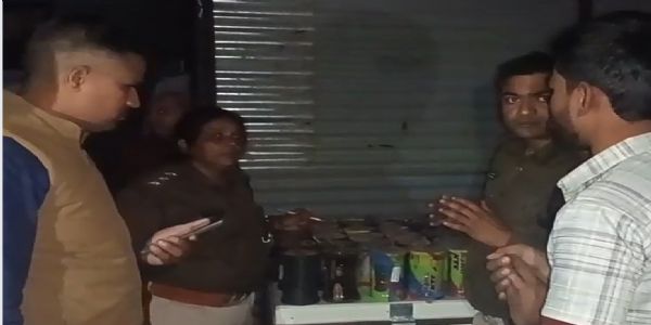 आगरमालवाः चायना मांझा के 29 गट्टे जप्त, दुकानदार पर कार्रवाई