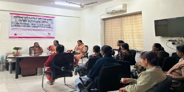 भोपालः महिला सुरक्षा को नया आयाम, सभी महिला पुलिस थानों में सेनेटरी नैपकिन वेंडिंग मशीनें स्थापित