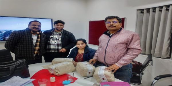 पैकेज्ड ड्रिंकिंग व मिनरल वाटर इकाइयों पर सघन जांच अभियान, लिए गए नमूने