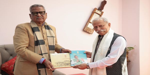 अरुणाचल प्रदेश और सिक्किम के राज्यपालों के बीच शिष्टाचार भेंट