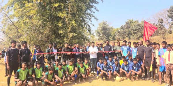 सांसद के सौजन्‍य से मिला खिलाडियों को खेल का मैदान