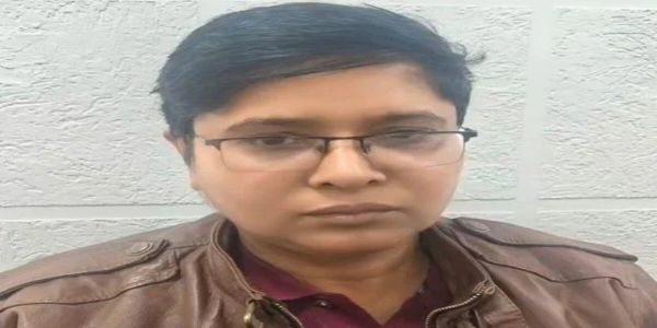 रिश्वत लेते गिरफ्तार लेडी सिंघम दराेगा भुवनेश्वरी पहुंचीं सलाखाें के पीछे