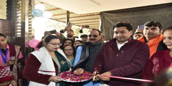 मंत्री कपिल मिश्रा ने किया आयुष्मान आरोग्य मंदिर का उद्घाटन, गिनाई सरकार की योजनाएं